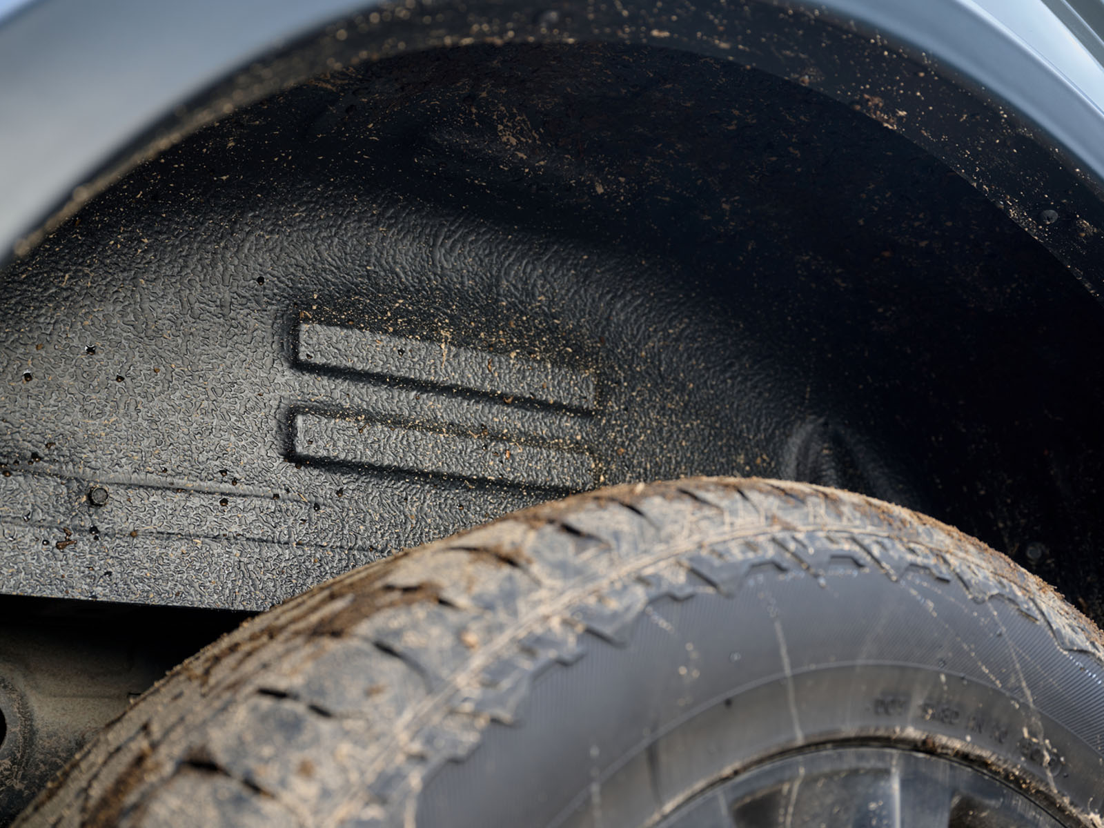 07-14 GM Truck Front Fender Wheel Well Liner Splash Shield Screws &amp; Nuts 20pc UN | Australia