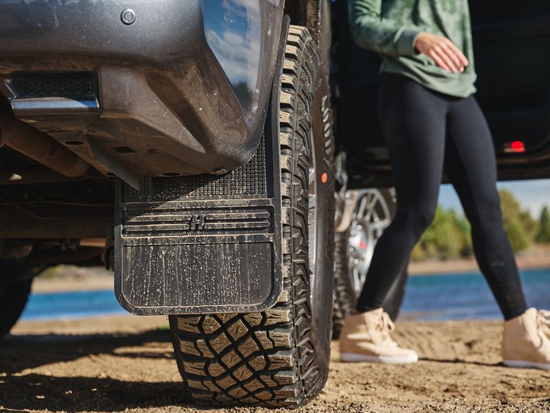 RUBBER FRONT MUD FLAPS - 12IN W/ WEIGHT MUDDOG MUD FLAPS